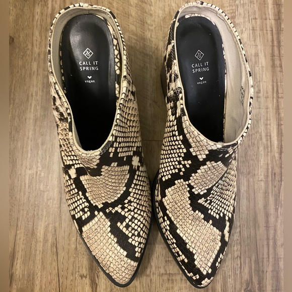 Mule Heals - Picture 2 of 2